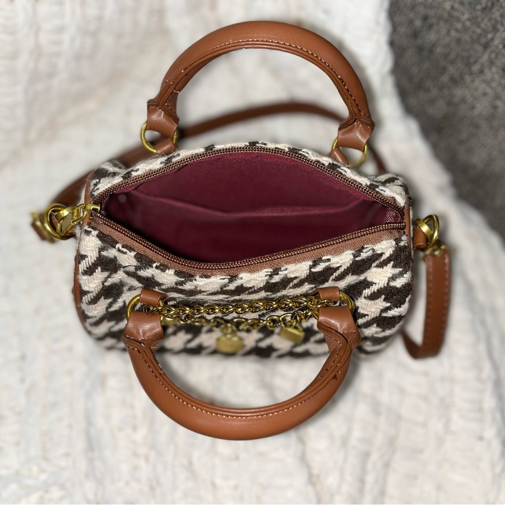 Brown purses and wallet - Picture 8 of 12